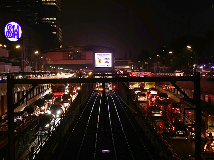 Ayala-MRT Station LEDs | RS Concepts Inc - Top OOH Media Agencies in ...